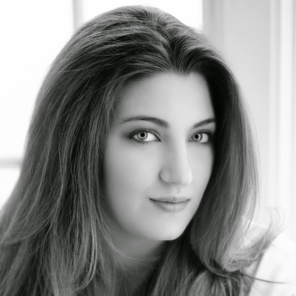 Meet your Posher, Katherine - Picture 1 of 1